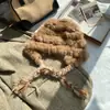 Chapéu de Inverno Aconchegante com Orelhas de Coelho de Pelúcia para Aquecimento, Afina o Rosto, Chapéu Lei Feng de Outono e Inverno para Mulheres