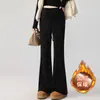 Novos estilos de outono e inverno de calças de maternidade: Calça de yoga estilo coreano, modeladora, com forro de fleece, levemente flare, com cordão e design de comprimento até o chão