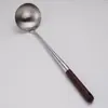 Acero inoxidable 304 mango de madera roja juego de pala cuchara mango largo aislamiento térmico anti-quemaduras doméstico cocina espátula cuchara de sopa venta al por mayor