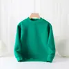 Suéter nuevo de otoño e invierno para niño estilo coreano con forro polar, suéter de punto para niños de talla mediana, color sólido, top de cuello alto, suéter para niños