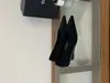 Zapatos de Moda Bajos con Hebilla, Punta Aguda Francesa y Tacón de Cuña de Gamuza, Estilo Nuevo Otoño 2026