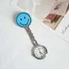 Reloj de Bolsillo de Enfermera con Cara Sonriente, Lindo y Colorido, Reloj de Cuarzo Simple con Pinza, Impresión a Color UV, Portátil para el Trabajo de Enfermería, Mayoreo
