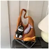 Bolsa de Pelúcia Outono e Inverno 2025 Nova Moda Estilo Preguiçoso Artística Feminina de Ombro Grande Capacidade Casual para o Dia a Dia Tendência