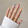 Uñas Postizas Portátiles, Estilo de Comercio Exterior, Uñas Postizas Francesas Blancas con Borde Blanco en Forma de Escalera Larga con Patrón de Flores Degradadas, 24 Piezas, Hechas a Mano Puras, Longitud Media, Venta al por Mayor
