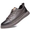 Tênis Masculino Couro Genuíno Respirável Calçados Casuais Sapatos Masculinos 2025 Nova Primavera Esportivo Masculino Sapatos Brancos Confortáveis e Versáteis