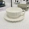 Conjunto Vintage de Xícara e Pires com Pétalas Queimadas em Forno, Xícara de Café Cerâmica Texturizada Retrô, Xícara de Chá da Tarde de Alta Estética