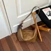 Nuevo estilo otoño/invierno, bolso cruzado casual y versátil, bolso con forma de dumpling, nueva colección 2026, gran capacidad, nuevo bolso de un solo hombro