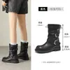 Botas Martinas de Solado Grosso Femininas Augushiden 2026 Novas Outono Botas de Cano Curto Pretas Plissadas Botas de Viagem Estilo Cowboy Ocidental