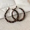Pendientes de aro de terciopelo con estampado de leopardo estilo Hong Kong retro, que irradian un ambiente sofisticado y elegante, con un diseño único y estiloso.