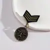 Qinggu insignia de pin de abanico militar antiguo insignia de pin de corona estrella de cinco puntas una generación de pelo