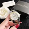 Reloj Casual Simple de Clavo con Escala para Mujer Versátil Compacto Exquisito Calendario Aleación Pulsera Reloj de Dama en Stock
