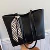 Bolso Grande de Moda Retro para Viajes Diarios para Mujer Modelo Nuevo 2025 Bolso Tote Simple Versátil Bolso de Hombro de Moda de Nicho