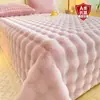 Cobertor de Cama Pelúcia Pelo de Coelho Espesso de Inverno Conjunto de Três Peças Casa Antiderrapante Lençol de Cama Plus Veludo Tatami Lençol de Cama Aquecido Cobertor de Colchão