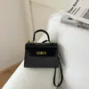 Bolsos de moda y tendencia en colores de bloques de color de nicho para mujer, nuevos bolsos cruzados versátiles 2026, bolsos de mano exquisitos, bolsos cuadrados pequeños populares