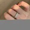 Novo Anel de Gipsofila para Mulheres, Elegante, Luxo Leve, Sensação de Alto Padrão, Doce, Aberto, Anel de Dedo Ajustável, Design Simples e Moderno