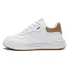 Zapatos de hombre 2026 nuevos de otoño ligeros zapatillas blancas versátiles zapatillas de moda para adolescentes zapatos casuales de nicho XG208