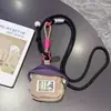 Con bolsa para auriculares de repuesto, cordón para teléfono, bandolera ajustable, de alta gama, para colgar en el cuello, de mano, a prueba de caídas, anti-pérdida, cadena colgante para exteriores, moderna