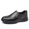 Sapatos Masculinos de Couro Macio para Idosos, Sapatos Casuais Respiráveis para Primavera e Outono para Pais de Meia-Idade e Idosos, Sapatos Impermeáveis com Solado Macio para Homens