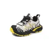Zapatos Deportivos para Niños 2025 Verano Nuevo Estilo Zapatos Casuales para Niños y Niñas Zapatos para Correr de Estudiante Niños Medianos y Grandes Zapatos Versátiles de Papá