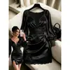 Vestido Corto Elegante de Otoño para Mujer con Cuello de Corazón de Satén, Parches de Encaje, Plisado, Corte Ajustado, Mangas de Linterna