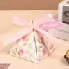 Caixa de Doces Triângulo para Casamento Caixa de Doces Personalizada de Alto Padrão Lembrancinha de Casamento Bolsa Maleta Especial Venda por Atacado