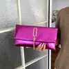Bolsa de almacenamiento de moda transfronteriza 2026 bolsa de maquillaje portátil bolso de mano de lujo de alto valor bolsa para teléfono brillante moderna