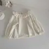 Chaleco sin mangas de jacquard a rayas con retazos de encaje de doble capa para bebé e infante, estilo INS para otoño e invierno, chaleco de un solo botón para niñas
