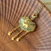 Herencia del método antiguo de plata de ley chapada en oro incrustada con esmalte de jade natural Hetian un ciervo tiene tu candado Ruyi collar colgante para mujer