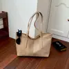 Bolsa Tote Grande de Capacidad Simple para Viajes Diarios Europeos y Americanos para Mujer, Bolso de Hombro Individual Retro Esmerilado de Temperamento de Alto Valor