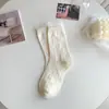 Calcetines Blancos con Encaje Jk para Mujer de Media Pantorrilla Primavera y Otoño Ins Tendencia Algodón Lindo Lolita Calcetines de Burbuja Rizados Versátiles