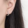 Nuevos aretes de diamantes negros diseño de anillo de Mobius temperamento moderno lujo ligero joyería para la oreja regalo de San Valentín para mujeres