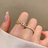 Anillo lujo socialité concha letras exquisito apilado femenino ins nicho sentido de alta gama anillo de moda anillo Abierto