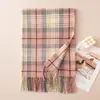 Bufanda Cuadros Clásica Versátil Nueva para Otoño e Invierno para Mujeres Estudiantes y Parejas, Imitación Cachemira, Chal Engrosado Estilo Coreano