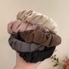 Diadema de Satén Plisado de Alta Calidad para Mujer con Corona Alta, Diadema de Borde Ancho Forrada en Tela, Accesorio para el Cabello