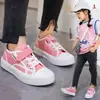 Tênis de Lona para Meninas, Modelos de Primavera e Outono, Tênis Casuais Antiderrapantes para Meninos, Sapatos Esportivos Infantis de Tamanho Médio e Grande, Sapatos de Tecido para Meninos, Sapatos Casuais com Solado Macio