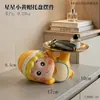 Hombre Estrella Sombrero Amarillo Pequeño Almacenamiento de Llaves para Entrada Zapatero Estante Mueble de TV para el Hogar Adorno Decorativo de Escritorio