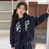 Chegada Nova Outono/Inverno 2026 Conjunto Stickman Espesso com Pelúcia Conjunto Esportivo Casual de Duas Peças com Capuz Solto com Zíper