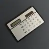 Calculadora de Tarjetas de Cuatro Filas, Caja de Papelería Mini Solar Ultra Delgada Estilo Tarjeta Bancaria, Ensamblaje de Computadora a Juego