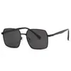 Gafas de Sol para Hombre con Montura Cuadrada de Moda 2025 Casual para Exteriores Anti-UV Polarizadas Casuales y las Más Fáciles de Combinar