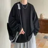 Camiseta masculina de manga longa 2026 para primavera e outono, camiseta branca de base com gola redonda, top interno em camadas, roupa casual trendy do Instagram