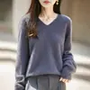 Suéter sin costuras de seda de morera 12G cepillado con cuello en V, suave y amigable con la piel, diseño sin costuras, perfecto para primavera y otoño, top versátil y elegante