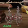 Pendientes Vintage de Palacio de Cristal con Borlas Largas para Mujer Elegantes Versátiles Distintivos Moda Corea del Sur Pendientes de Estilo Étnico