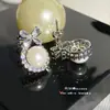 Collar Colgante Flor de Calcedonia de Hielo Versa Circonita para Mujer Moda de Lujo Ligero Elegante Pequeño Lindo Pendientes Versátiles