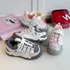 Zapatos deportivos de exterior para niños, nueva colección primavera/otoño 2026, suela blanda, transpirables, versátiles, zapatos casuales para niños y niñas, zapatos ligeros para senderismo