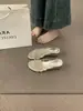 Sandálias de Salto Anabela com Strass Estilo Menina Doce para Mulheres, Primavera/Verão 2026, Uso Externo, Solado Macio, Bico Aberto, Emagrecimento, Versátil, Uma Tira