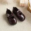 Nueva Colección Primavera y Otoño 2026: Zapatos de vestir sencillos estilo británico para niñas, zapatos infantiles retro con suelas blandas y cierres de velcro, zapatos pequeños de piel estilo princesa