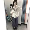 Sudadera de cuello redondo y manga larga, estilo americano, color blanco y gris, para mujer, otoño e invierno, forrada de felpa, engrosada, talla grande, tipo pullover que cubre las caderas