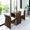 Conjunto de mesa de chá para varanda, incluindo três peças: uma cadeira de vime, uma mesinha de chá para uso doméstico e uma mesa de chá para exterior com um design trançado semelhante ao vime