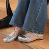 Zapatos de Mujer Mary Jane Estilo Francés Cuadrados en la Punta con Lazo y Tira Cruzada de Piel de Oveja 2026 Otoño Tacón Bajo Piel Genuina Boca Poco Profunda