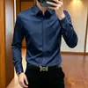 Camisa negra elegante de alta gama para hombre, manga larga, corte slim, alta elasticidad, resistente a las arrugas, casual, con buena caída, nuevo modelo de otoño